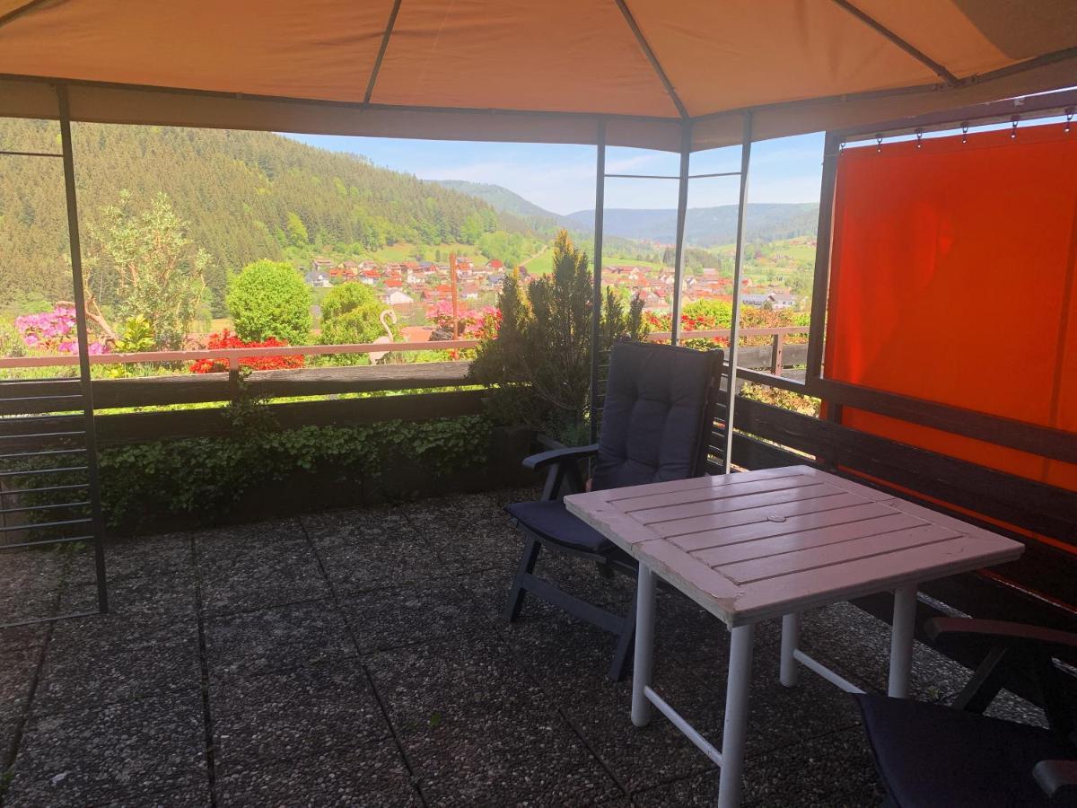 Appartement Mit Herrlicher Aussicht Uebers Murgtal Байрсброн Экстерьер фото